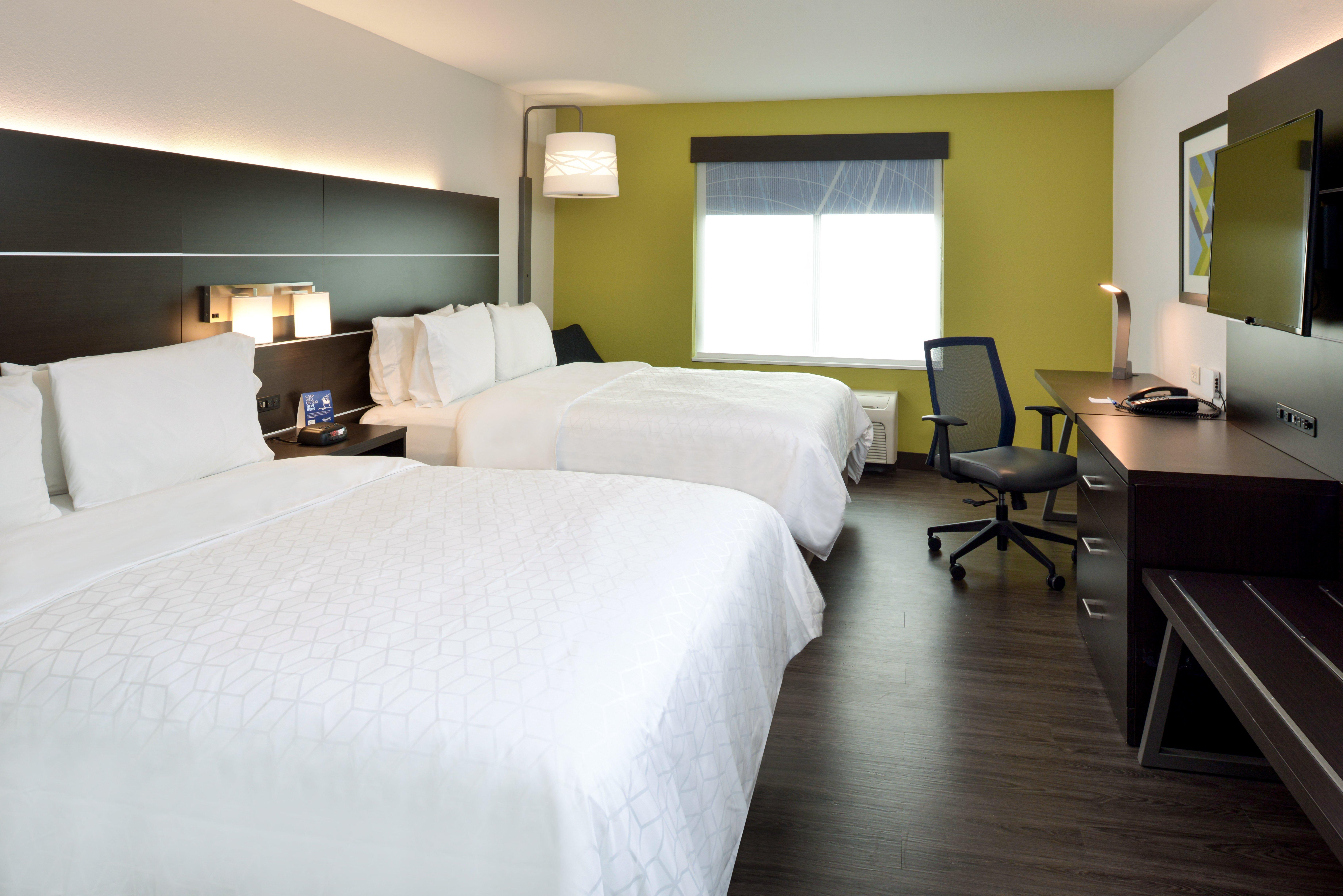 Holiday Inn Express & Suites Pueblo By Ihg Exterior photo